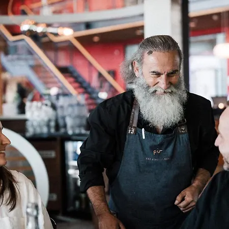 クオリティ ウルステイン ホテル